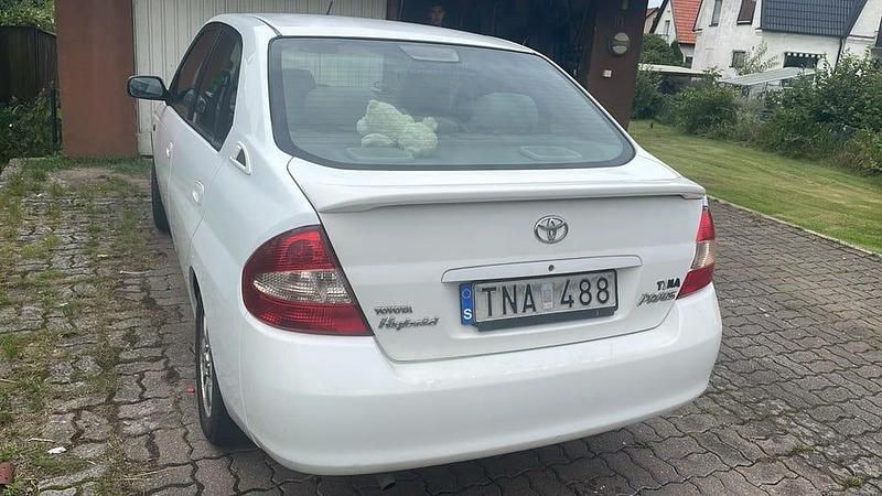 Begagnad Toyota Prius 72 HK (52 kW) 2001 Sedan
