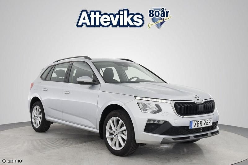 Silver Ny 2024 Skoda Kamiq Selection SUV | 259 900 kr (Marknadspris) - Bild 1/4