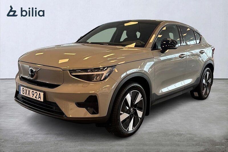 Grå Begagnad 2024 Volvo EC40 Core SUV | 429 500 kr (Superpris) - Bild 1/3
