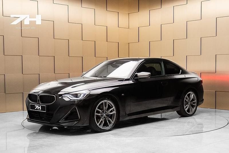 Svart Begagnad 2024 BMW M240 M Sport Sportkupé | 599 900 kr - Bild 1/4