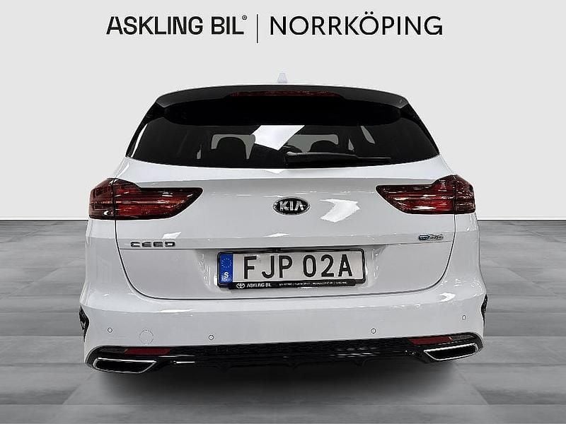 Begagnad Kia Ceed Sportswagon 141 HK (103 kW) 2020 Vit Kombi