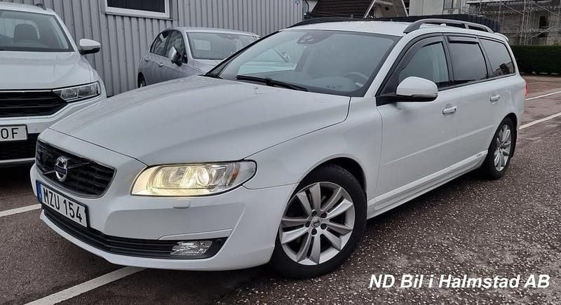 Begagnad Volvo V70 Standard 181 HK (133 kW) 2016 Vit Kombi