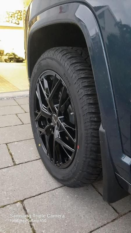 Deep blue black roof Begagnad 2022 Jeep Compass SUV | 329 000 kr (Dyr) - Bild 1/4