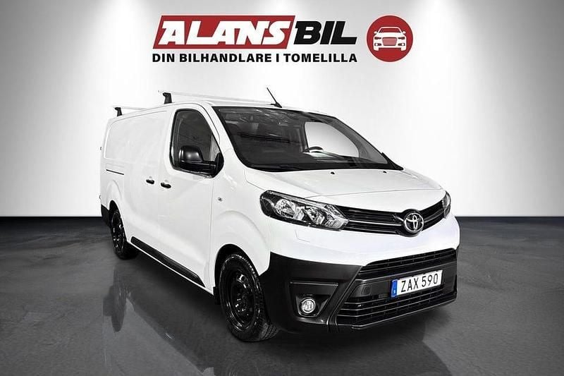 Vit Begagnad 2017 Toyota Proace Van | 139 000 kr (Marknadspris) - Bild 1/4