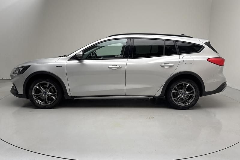 Begagnad Ford Focus Active 125 HK (91 kW) 2020 Grå Kombi
