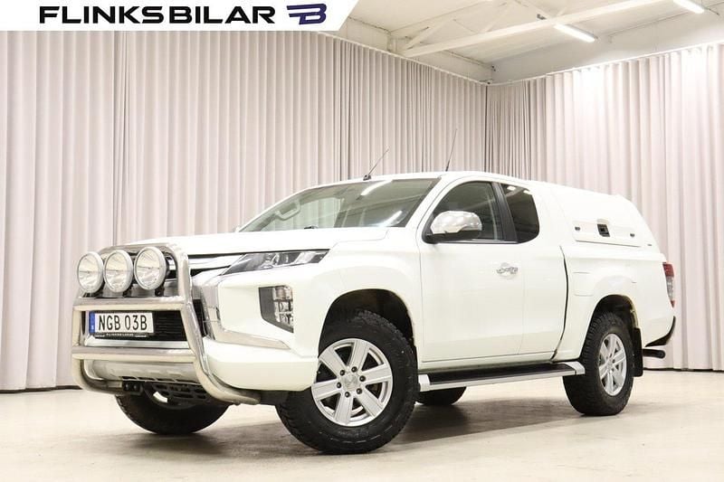 Vit Begagnad 2020 Mitsubishi L200 Pickup | 299 700 kr (Bra pris) - Bild 1/4