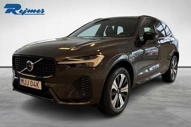 Begagnad Volvo XC60 Plus 349 HK (256 kW) 2023 Platinum grey metallic SUV