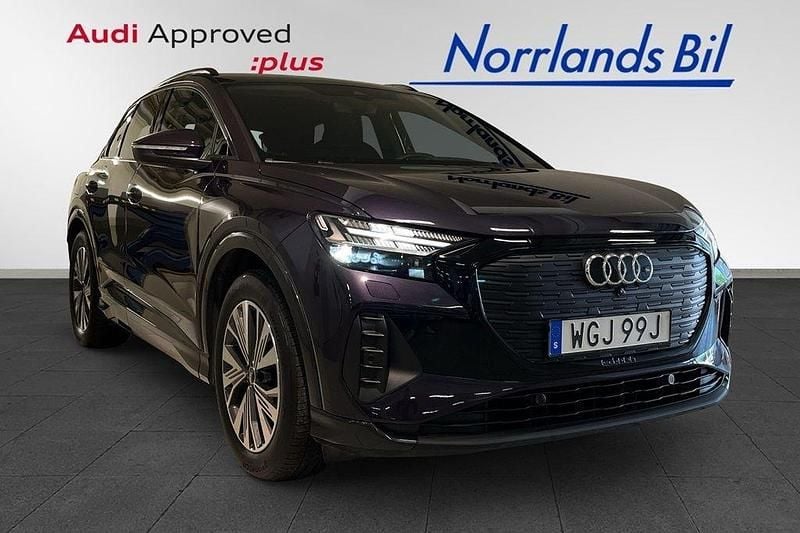 Lila (auroraviolett metallic) Begagnad 2022 Audi Q4 e-tron Proline SUV | 459 000 kr - Bild 1/4