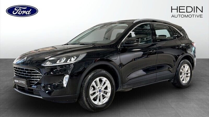 Svart (black) Begagnad 2022 Ford Kuga Titanium SUV | 244 900 kr (Bra pris) - Bild 1/4