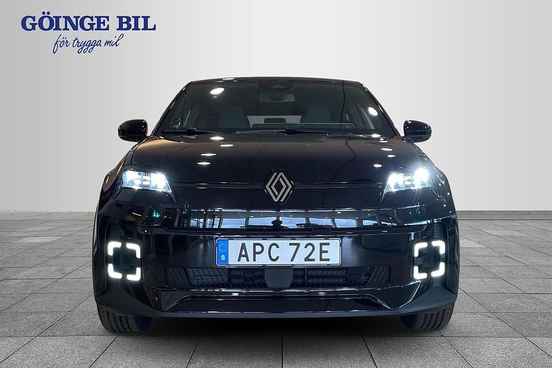 Ny Renault 5 E-Tech Techno 111 kW (151 HK) 2025 Svart Halvkombi