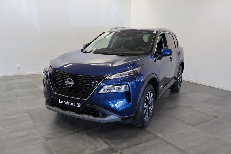 Blå (vit) Ny 2025 Nissan X-Trail N-Connecta SUV | 401 400 kr (Marknadspris) - Bild 1/4