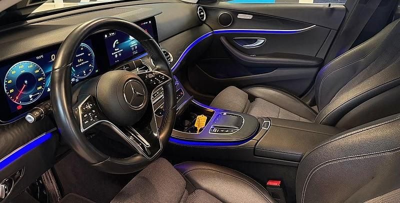 Begagnad Mercedes E220 Avantgarde 194 HK (142 kW) 2021 Vit Kombi