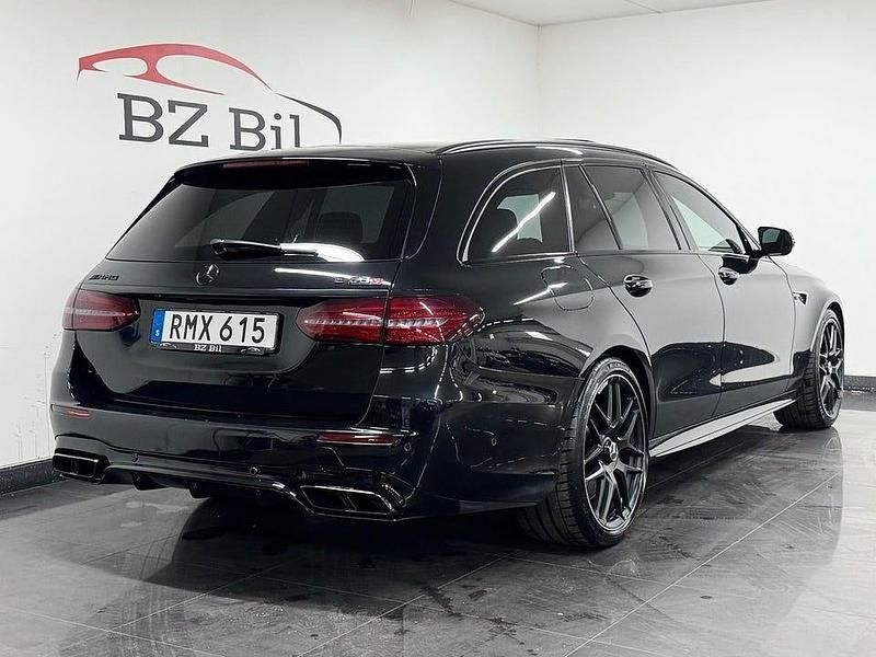 Begagnad Mercedes E63S AMG AMG 612 HK (450 kW) 2017 Svart Kombi