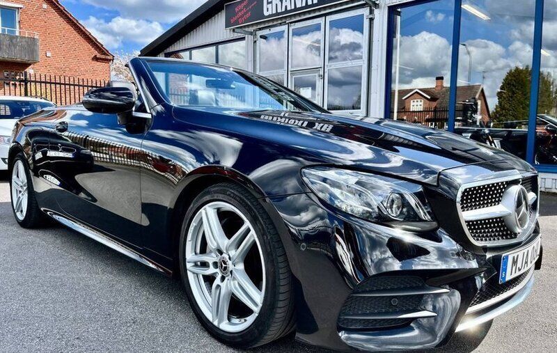 Svart Begagnad 2017 Mercedes E220 AMG Cab | 439 000 kr (Dyr) - Bild 1/4