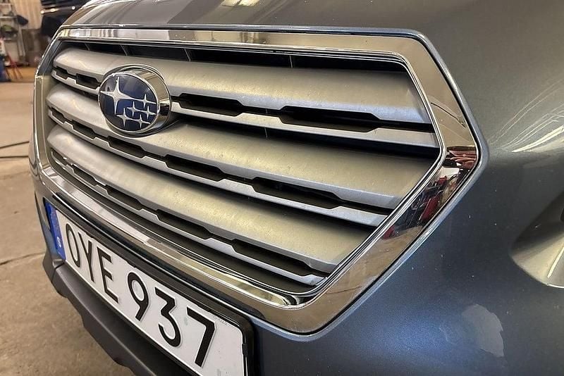 Begagnad Subaru Outback 150 HK (110 kW) 2015 Grå Kombi