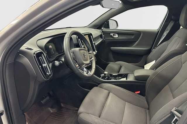 Begagnad Volvo C40 Plus 172 kW (234 HK) 2023 Silver SUV