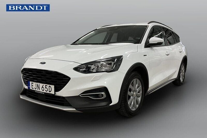 Vit (white) Begagnad 2022 Ford Focus Active Kombi | 189 900 kr (Marknadspris) - Bild 1/4