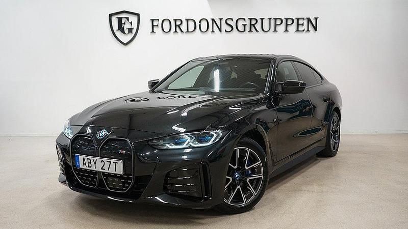 Svart Begagnad 2023 BMW i4 M Sport Sedan | 539 800 kr - Bild 1/4