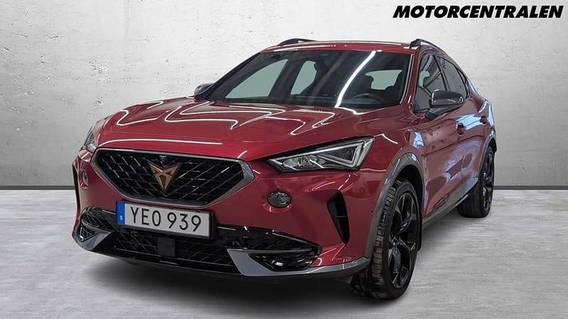 Röd Begagnad 2023 Cupra Formentor VZ SUV | 334 900 kr (Marknadspris) - Bild 1/2