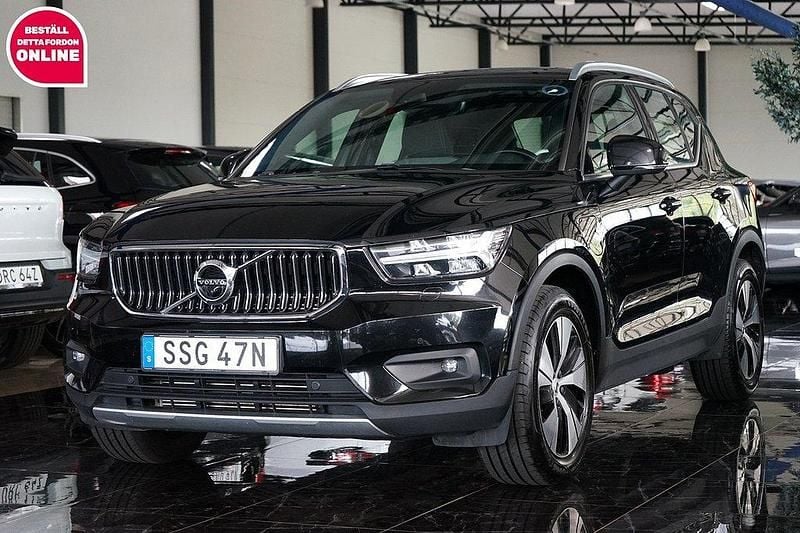 Svart Begagnad 2021 Volvo XC40 Momentum SUV | 269 500 kr (Superpris) - Bild 1/4