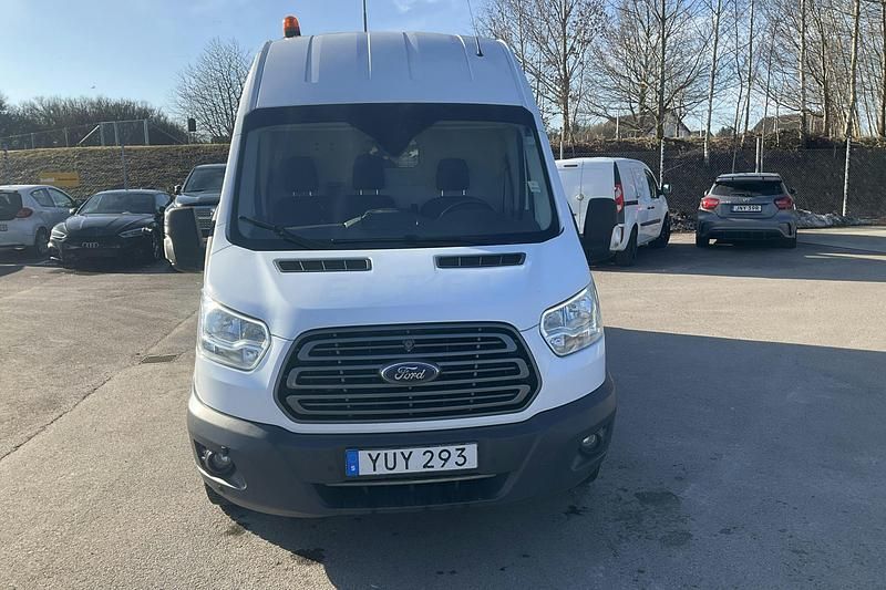 Begagnad Ford Transit 130 HK (95 kW) 2018 Vit Halvkombi