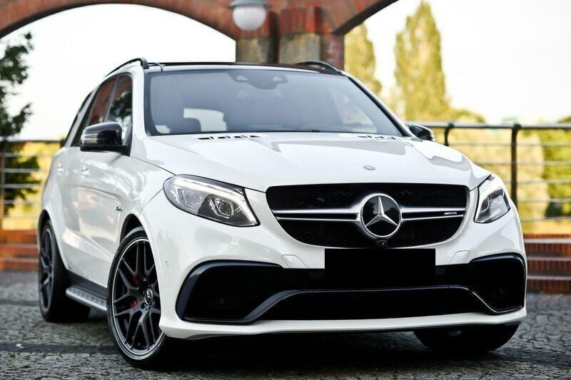 Vit Begagnad 2016 Mercedes GLE63 AMG AMG SUV | 420 000 kr - Bild 1/3