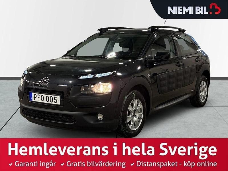 Begagnad Citroën C4 Cactus PureTech 82 HK (60 kW) 2017 Svart Halvkombi