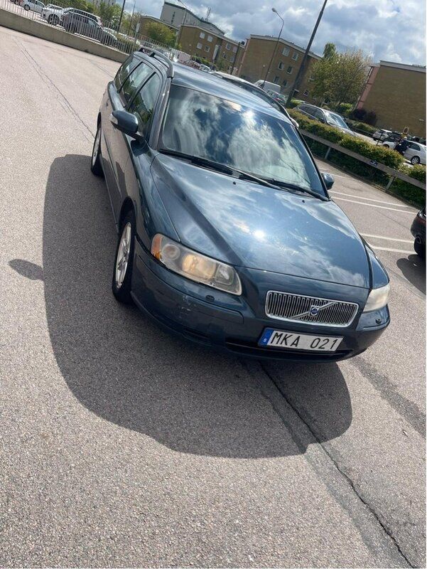 Blå Begagnad 2007 Volvo V70 Kinetic Kombi | 18 000 kr (Bra pris) - Bild 1/4