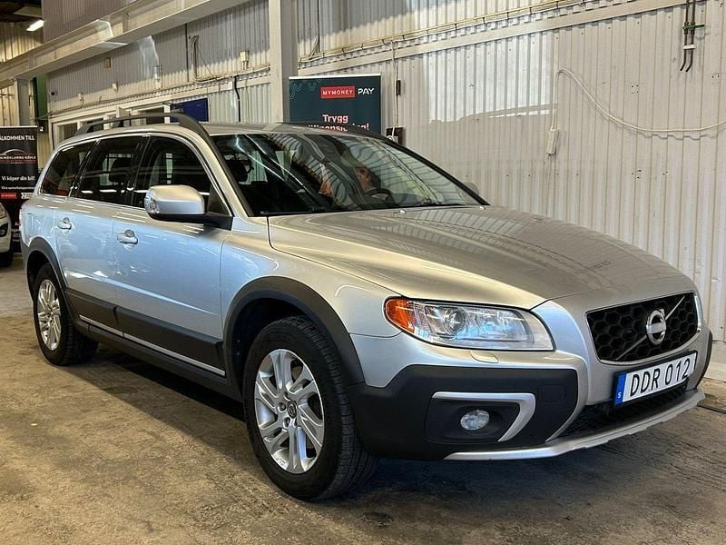 Silver Begagnad 2014 Volvo XC70 SUV | 124 999 kr (Marknadspris) - Bild 1/4
