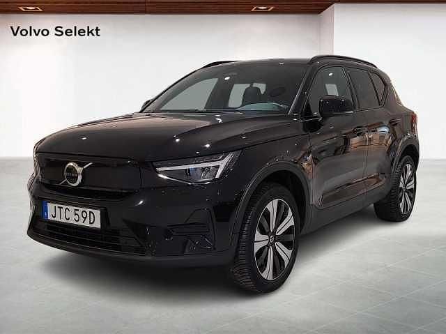 Begagnad Volvo XC40 Core 175 kW (238 HK) 2023 Svart SUV