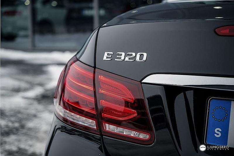 Begagnad Mercedes E320 AMG 272 HK (200 kW) 2015 Svart Cab