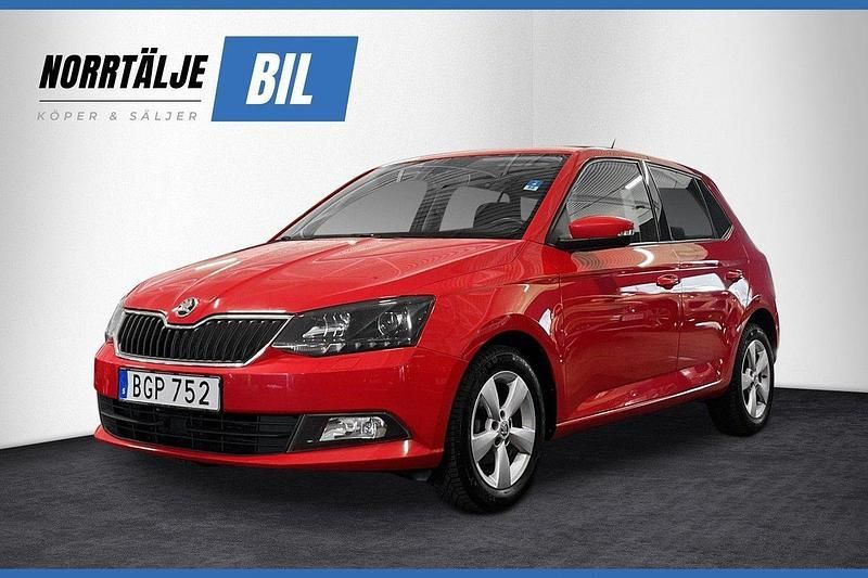 Röd Begagnad 2016 Skoda Fabia Style Halvkombi | 74 900 kr (Marknadspris) - Bild 1/3