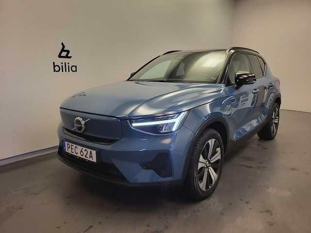 Blå Begagnad 2022 Volvo XC40 Core SUV | 339 500 kr - Bild 1/3
