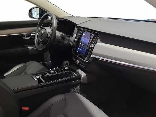 Begagnad Volvo V90 252 HK (185 kW) 2023 Svart Kombi