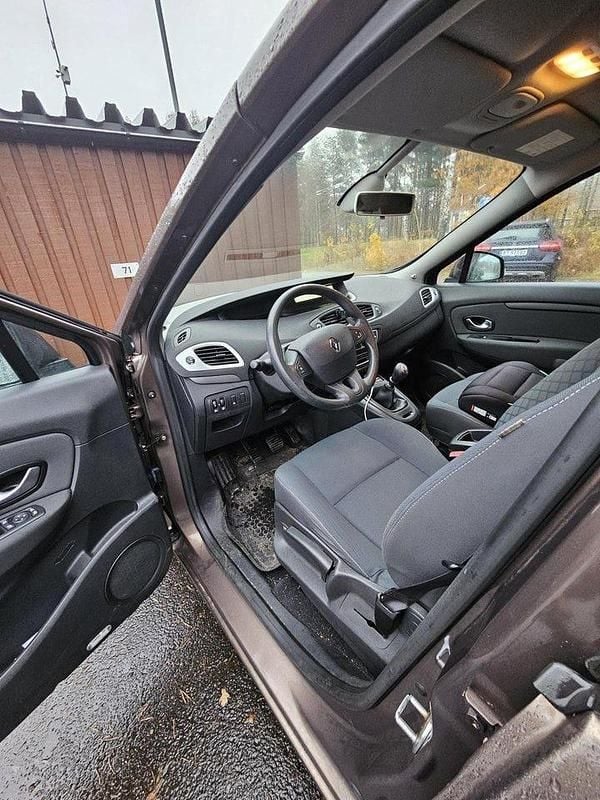 Begagnad 2010 Renault Scénic III Minibuss | 35 000 kr (Bra pris) - Bild 1/4