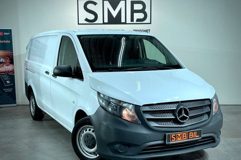 Vit Begagnad 2017 Mercedes Vito Minibuss | 119 900 kr (Superpris) - Bild 1/4