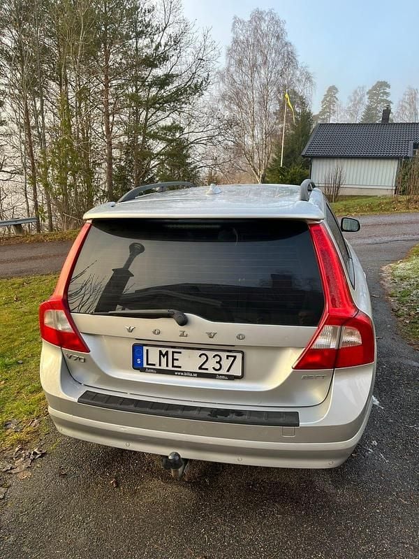 Begagnad Volvo V70 200 HK (147 kW) 2009 Gråmetallic Kombi