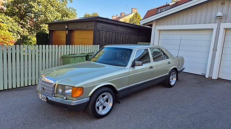 Begagnad Mercedes 280 SE 185 HK (136 kW) 1985 Sedan