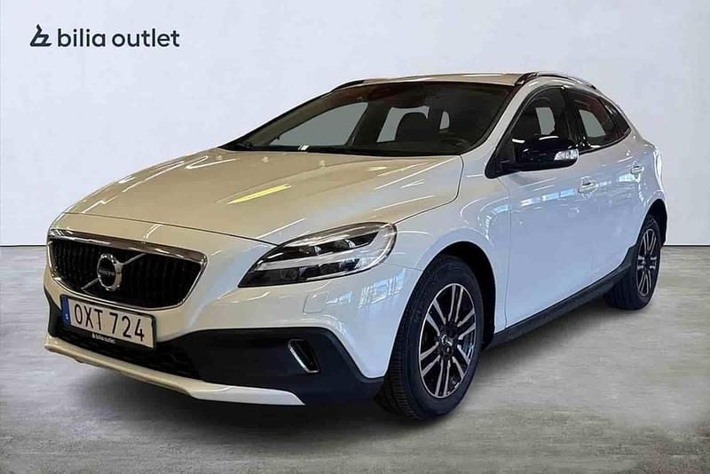 Vit Begagnad 2019 Volvo V40 CC Kombi | 209 900 kr (Marknadspris) - Bild 1/1