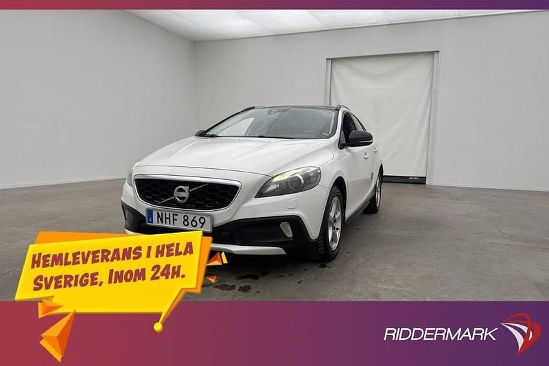 Vit Begagnad 2014 Volvo V40 CC Summum Kombi | 144 800 kr (Marknadspris) - Bild 1/3