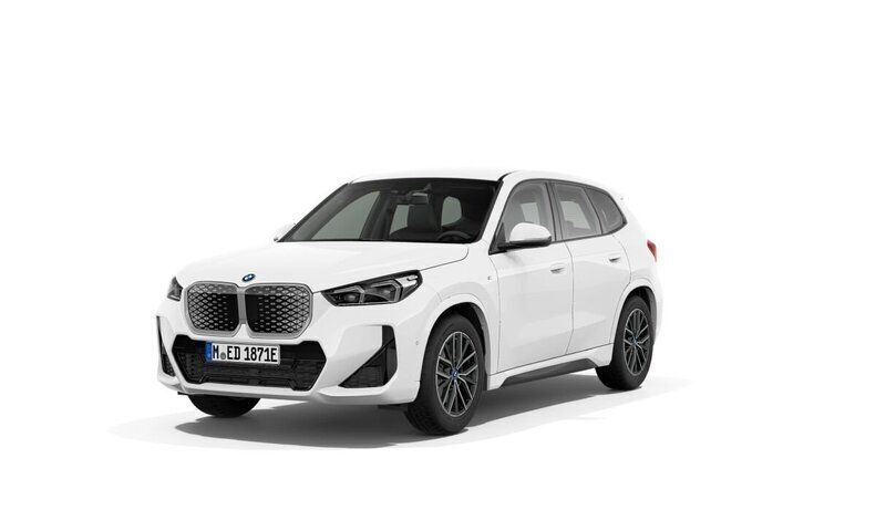 Vit Begagnad 2025 BMW iX1 M Sport SUV | 509 000 kr - Bild 1/4