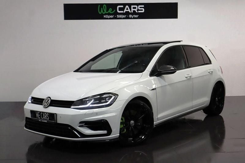 Begagnad 2017 VW Golf VII R Halvkombi | 269 900 kr (Dyr) - Bild 1/4
