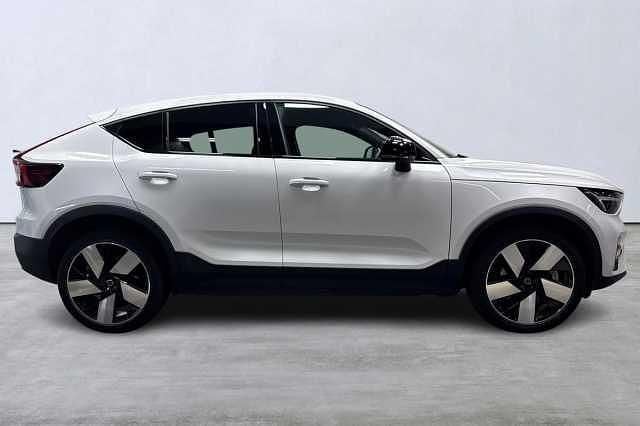 Begagnad Volvo C40 Core 172 kW (234 HK) 2022 Vit SUV