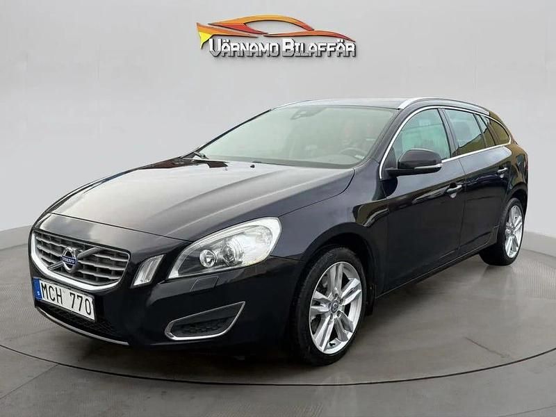 Svart Begagnad 2012 Volvo V60 Summum Kombi | 79 900 kr (Marknadspris) - Bild 1/4