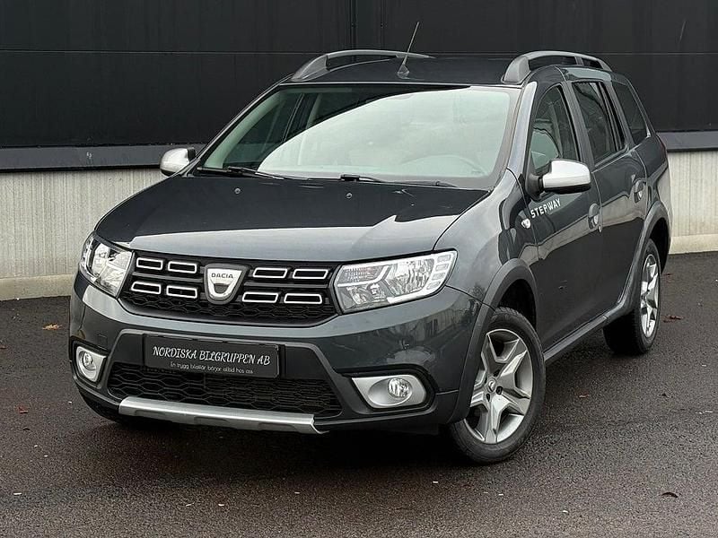 Grå Begagnad 2019 Dacia Logan MCV Stepway Kombi | 84 800 kr (Superpris) - Bild 1/4