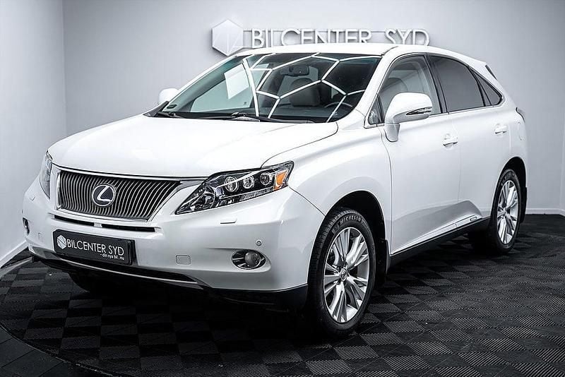 Begagnad Lexus RX450h Luxury Line 299 HK (219 kW) 2011 Vit SUV
