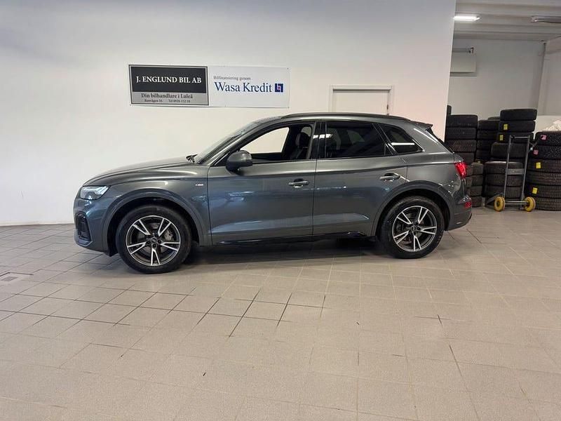 Begagnad Audi Q5 S-Line 204 HK (150 kW) 2023 Grå SUV