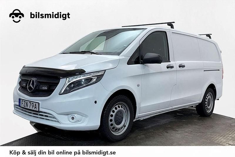 Vit Begagnad 2022 Mercedes Vito Minibuss | 264 900 kr - Bild 1/3