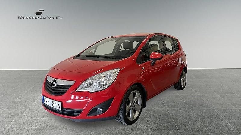 Begagnad Opel Meriva Enjoy 140 HK (102 kW) 2010 Röd Minibuss
