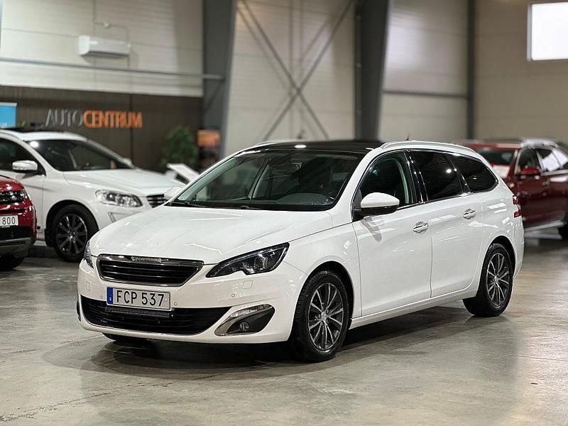 Vit Begagnad 2015 Peugeot 308 Allure Kombi | 69 900 kr (Marknadspris) - Bild 1/4